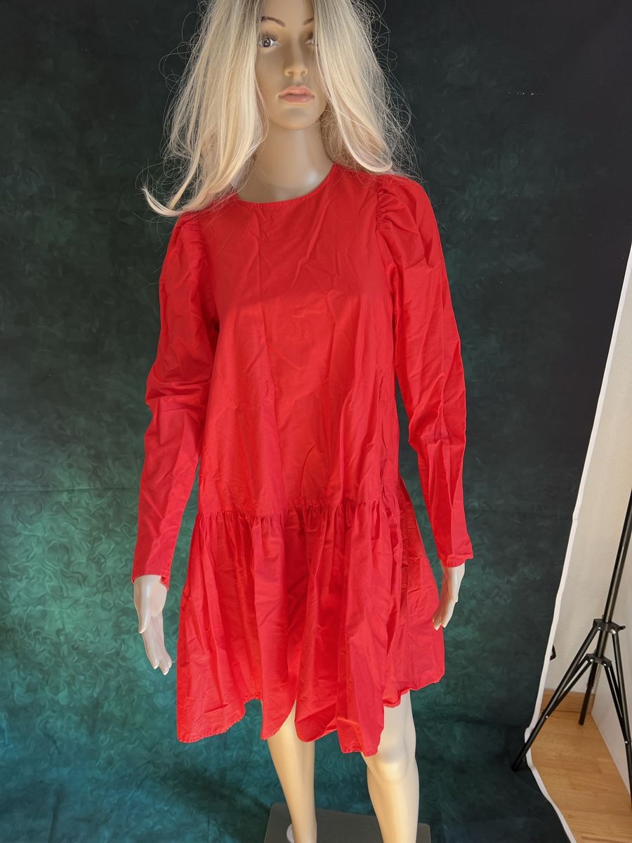 H&M Vestiti: Kleid H&M Gr 40 – Usato da Laupersdorf venduto da Cloludi 1