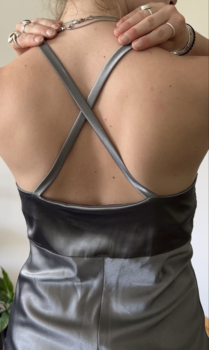 Vestiti: Elegantes Silbernes Kleid  – Usato da Aesch BL venduto da noe_xz5r 2