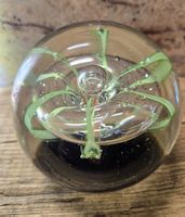 Papiergewicht Glas mit grüner Einschmelzung, MURANO
