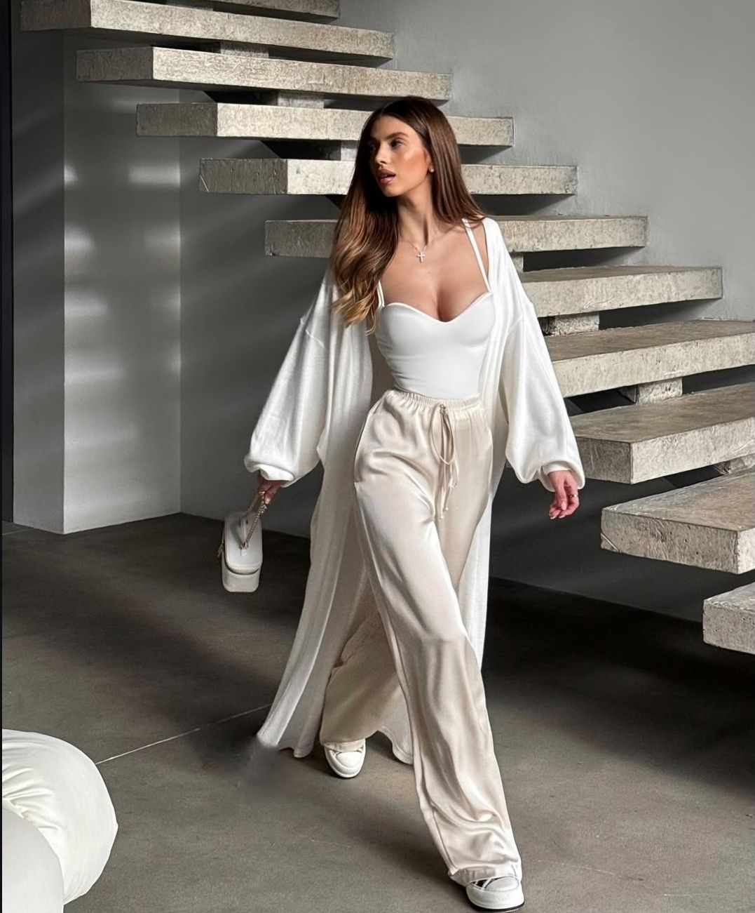 Tops: Elegantes, weisses Sommer Top – Neu (gemäss Beschreibung) aus Bülach von Recherchieren 1