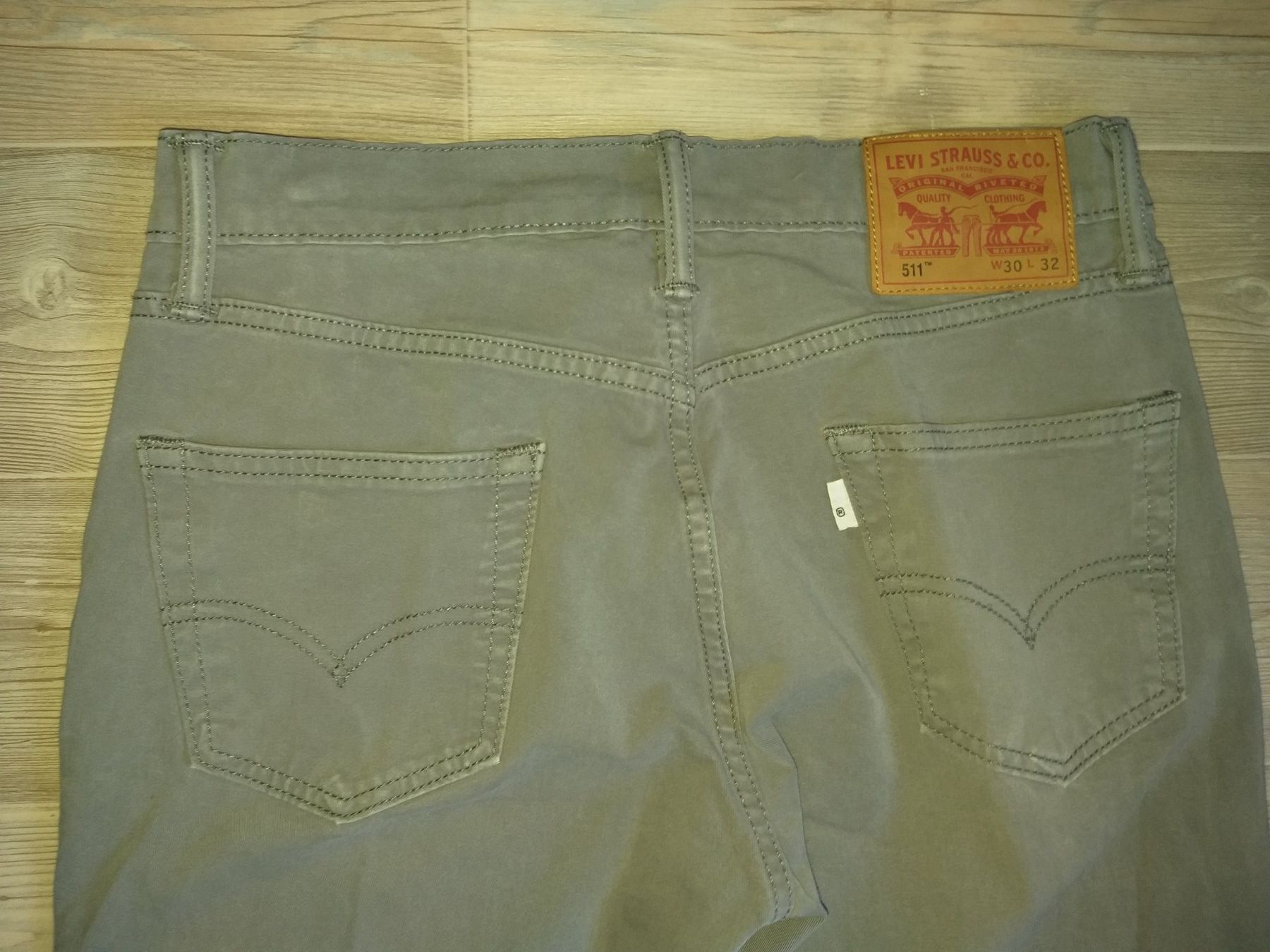 Levi's Jeans: Jeans LEVIS STRAUSS 511     Taille / Grosse W30 – Usato da Cossonay-ville venduto da Super-Price-Quality 4