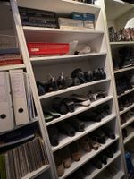 Weisses IKEA-Regal B: 75.4 cm, H: 184.9 cm, T: 28.5 cm (m)