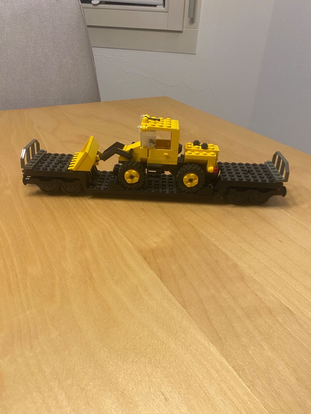 Lego Jeux de construction: Lego Eisenbahn Waggon mit Bagger – D'occasion à Tuggen par Haribo3000 1
