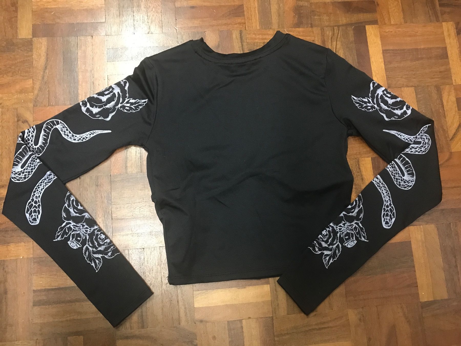 Camicette, T-shirt & Top: Cooles Shirt Gr XXS – Nuovo (secondo la descrizione) da St. Margrethen SG venduto da kellenbh 1