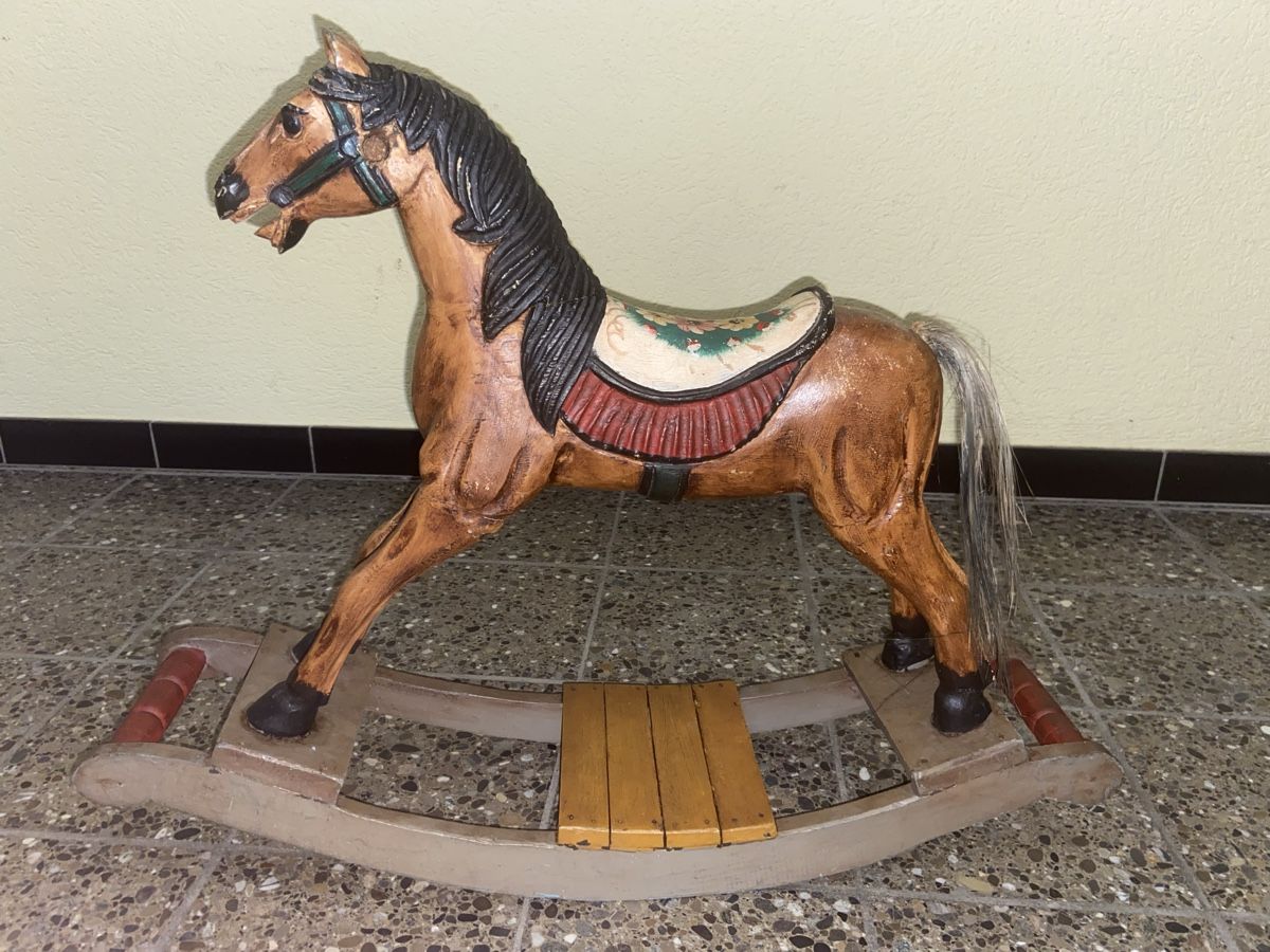 Statuette: Antikes Schaukelpferd aus Holz – Usato da Ostermundigen venduto da bargirl 1