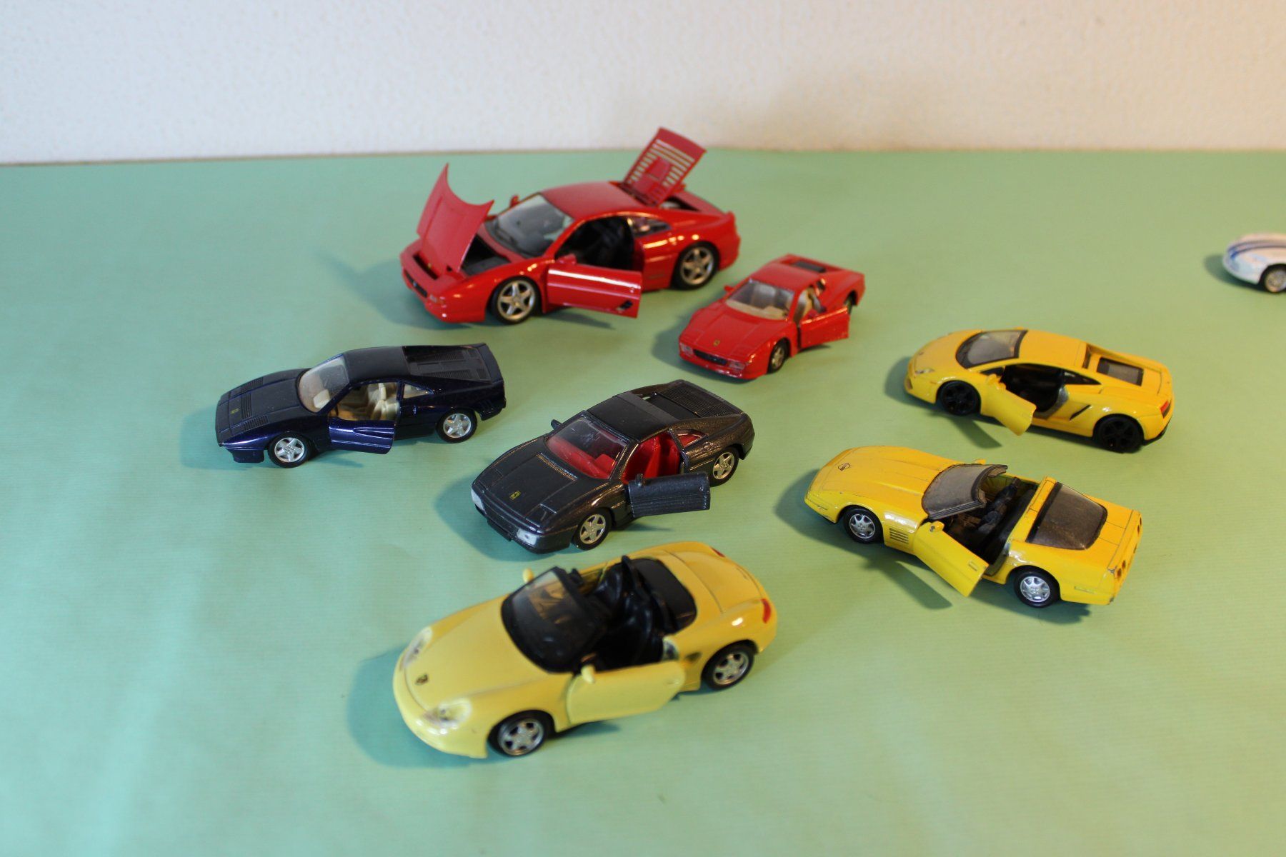 Giocattoli: Spielzeugautos: Sportwagen – Usato da Wilchingen venduto da 80x120 4