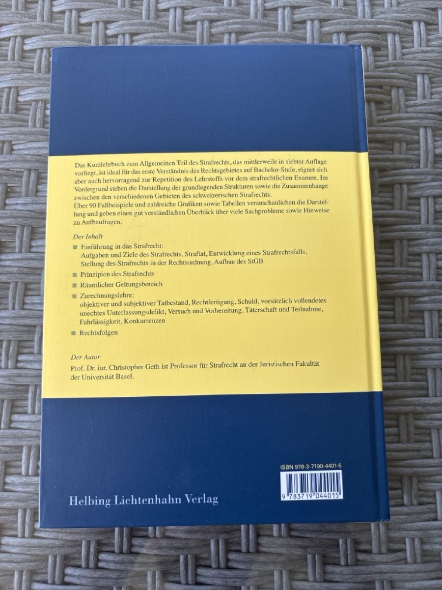 Libri: Strafrecht - Allgemeiner Teil – Nuovo (secondo la descrizione) da Reinach BL venduto da oli_nbx7 1