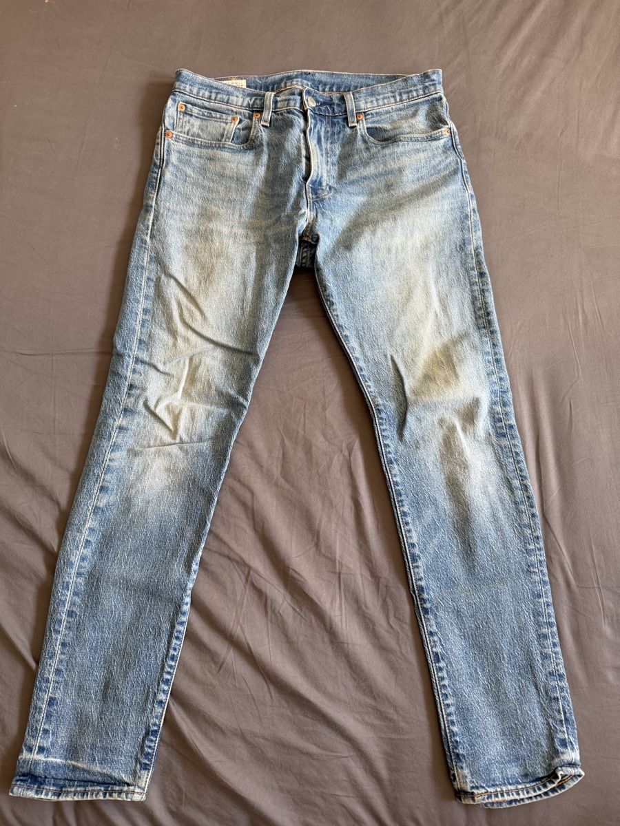 Levi's Jeans: Levi’s 522 Slim Taper Jeans – Usato da Genève venduto da sel_xpk9