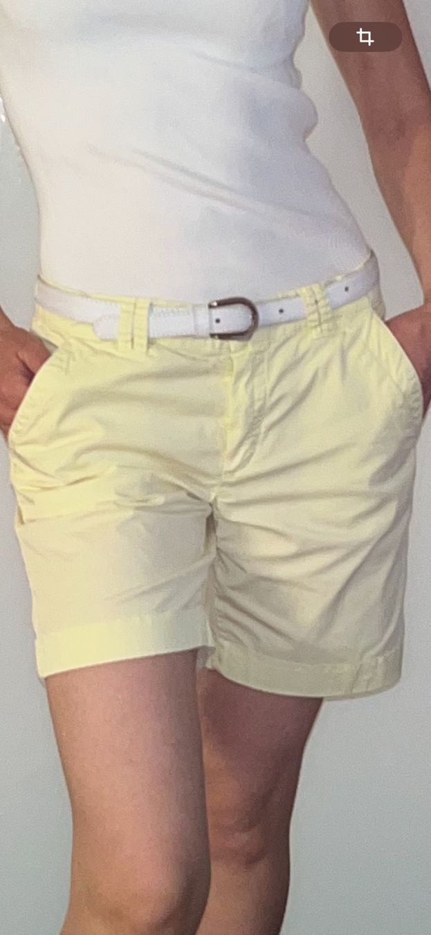 Massimo Dutti Pantaloni: Shorts Massimo Dutti Gr.34 – Usato da Stäfa venduto da Exclusive0 8