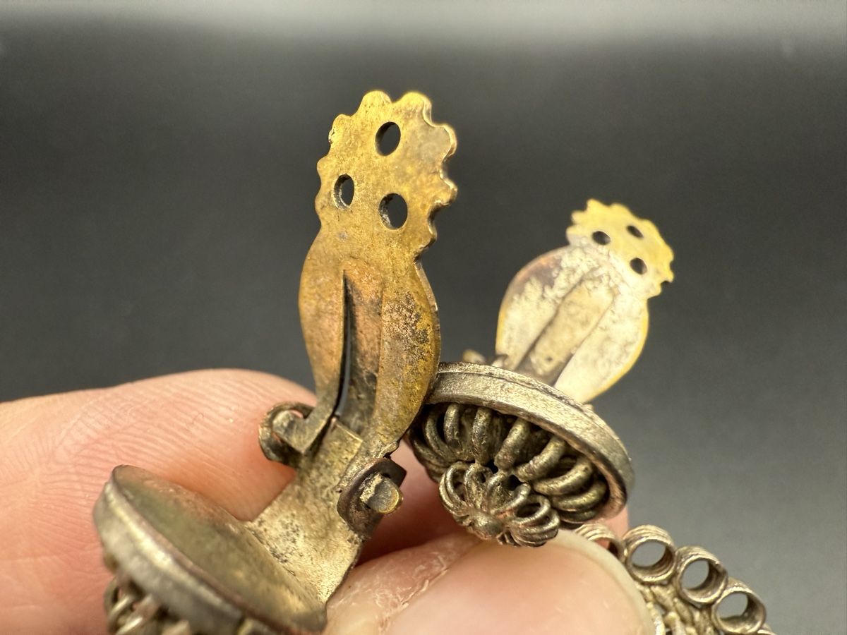 Orecchini pendenti & Orecchini a lobo: Vintage Ohrringe aus Metall – Usato da Lamone venduto da LaCantinaMagica 3