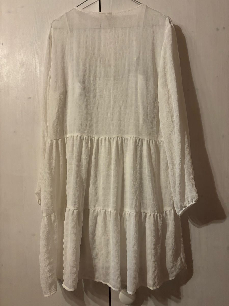 H&M Kleider: white summer dress – Gebraucht aus Niederhelfenschwil von Carolin_ 1