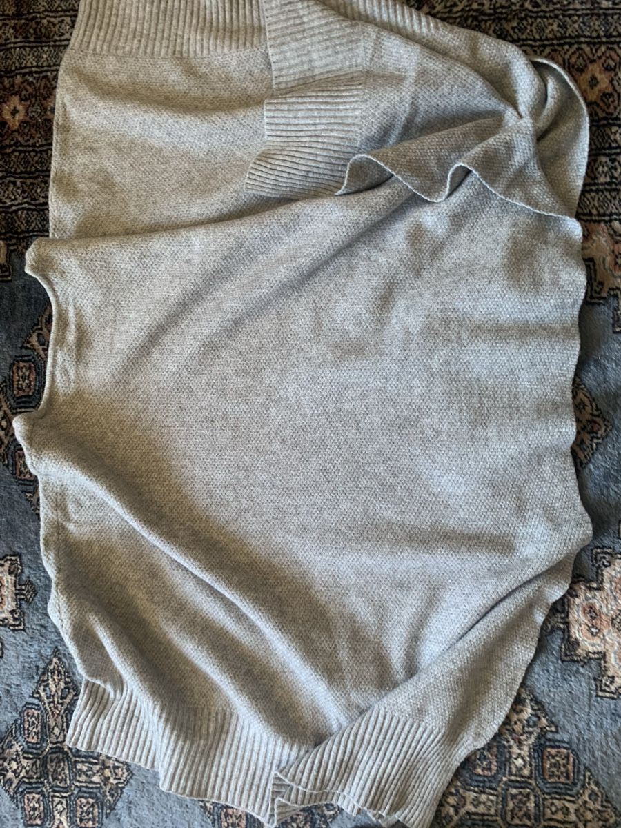 Maglioni & Felpe: SUIJO Poncho gr M – Usato da Gutenswil venduto da Bregenzer8610 5