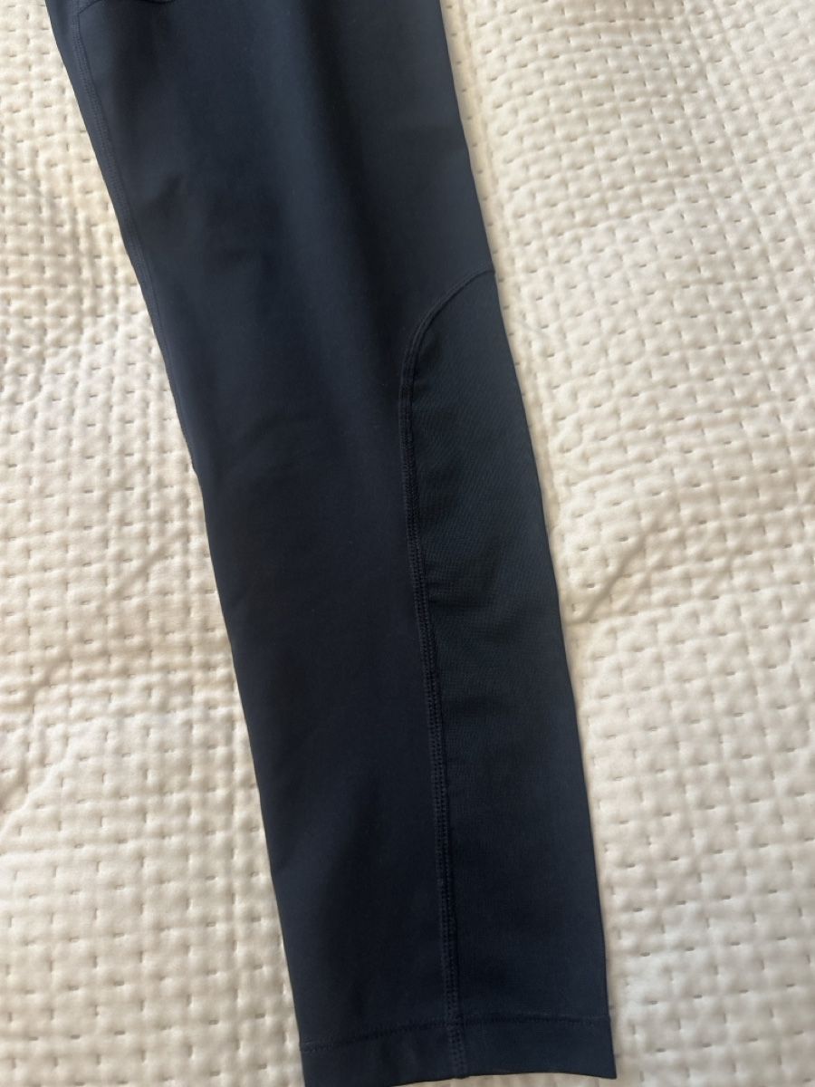 Pantaloni: XXL Hose Nike  – Usato da Volketswil venduto da Sina008 2