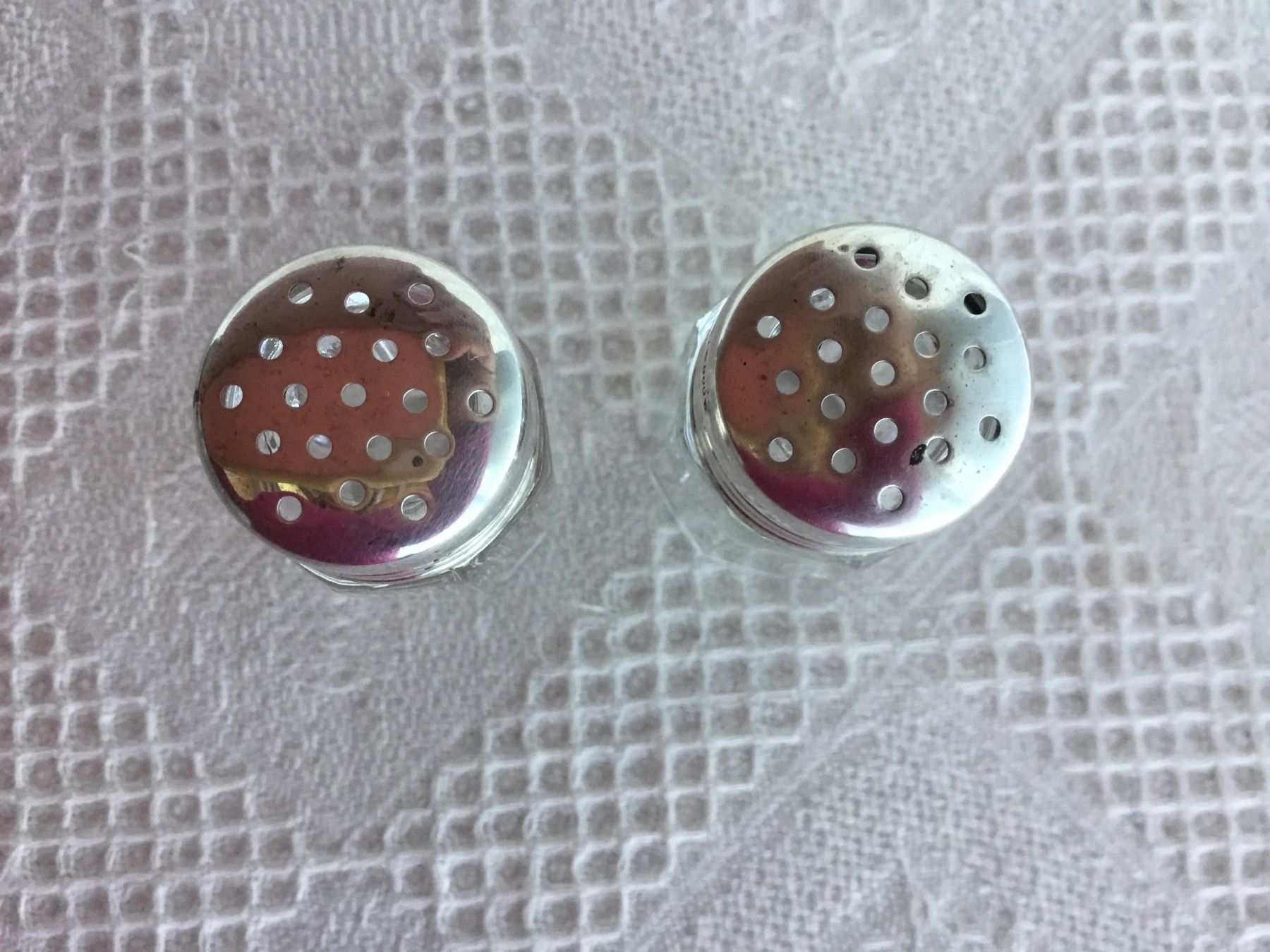 Set di tavolo e panche: Antikes Salz und Pfeffer Silber 800 – Usato da St. Gallen venduto da chamilla 2
