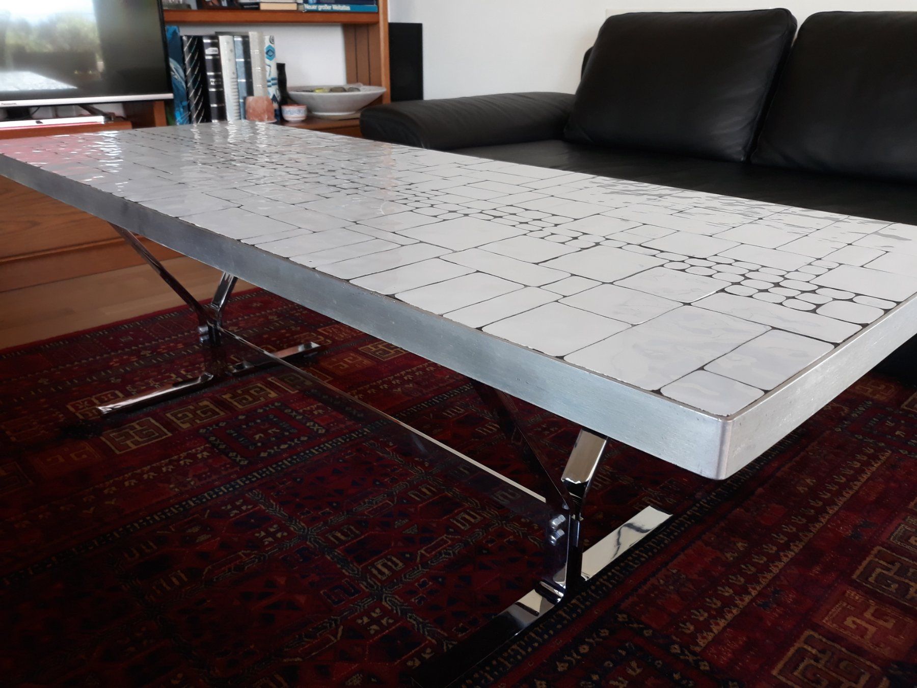 Tavoli: Designer Couchtisch mit weisser Keramikplatte – Usato da Knonau venduto da Che01