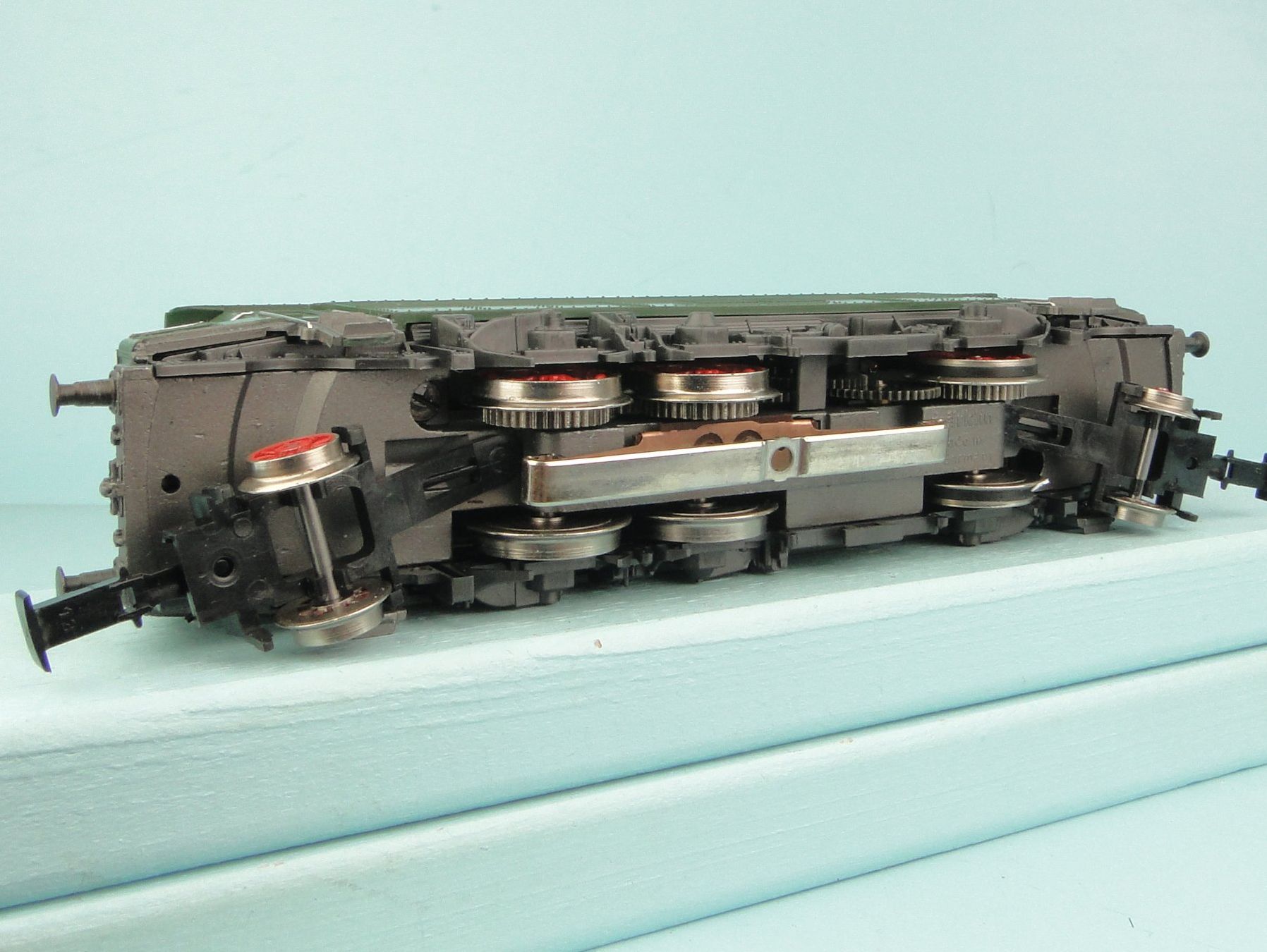 Märklin Modellini di ferrovie: Märklin 3049 BR BR 104 – Usato da Bülach venduto da cann11 2