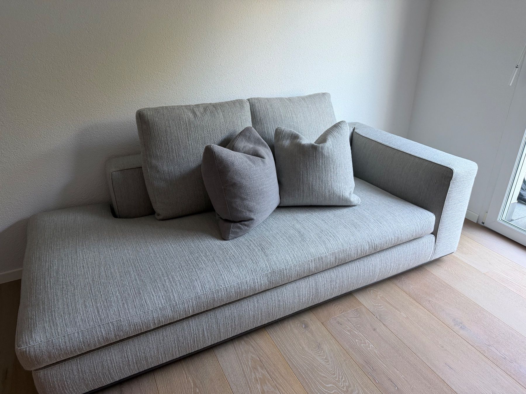 Minotti Sofas: MINOTTI Halbinsel Sofa 215, Mod. Powell, grau, B: 215 cm – D'occasion à Zofingen par momo4800 2