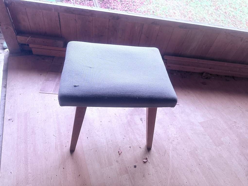 Sgabelli: Hocker – Usato da Luzern venduto da Lu66 1