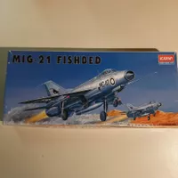 1808 ... MIG-21 Fishbed ... Academy 1618