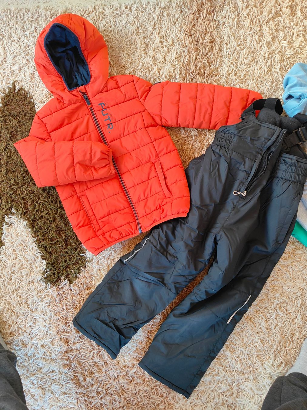 Lotti & Set di vestiti: Kleiderpaket – Usato da Gerlafingen venduto da dulifuli 1