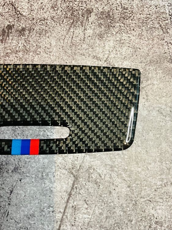 BMW Tutti pezzi di ricambio auto: BMW Mittelkonsole Interieur Abdeckung für E90, E92, E93 Neu – Nuovo e nell'imballaggio originale da Balsthal venduto da D.K.Autoteile12 7