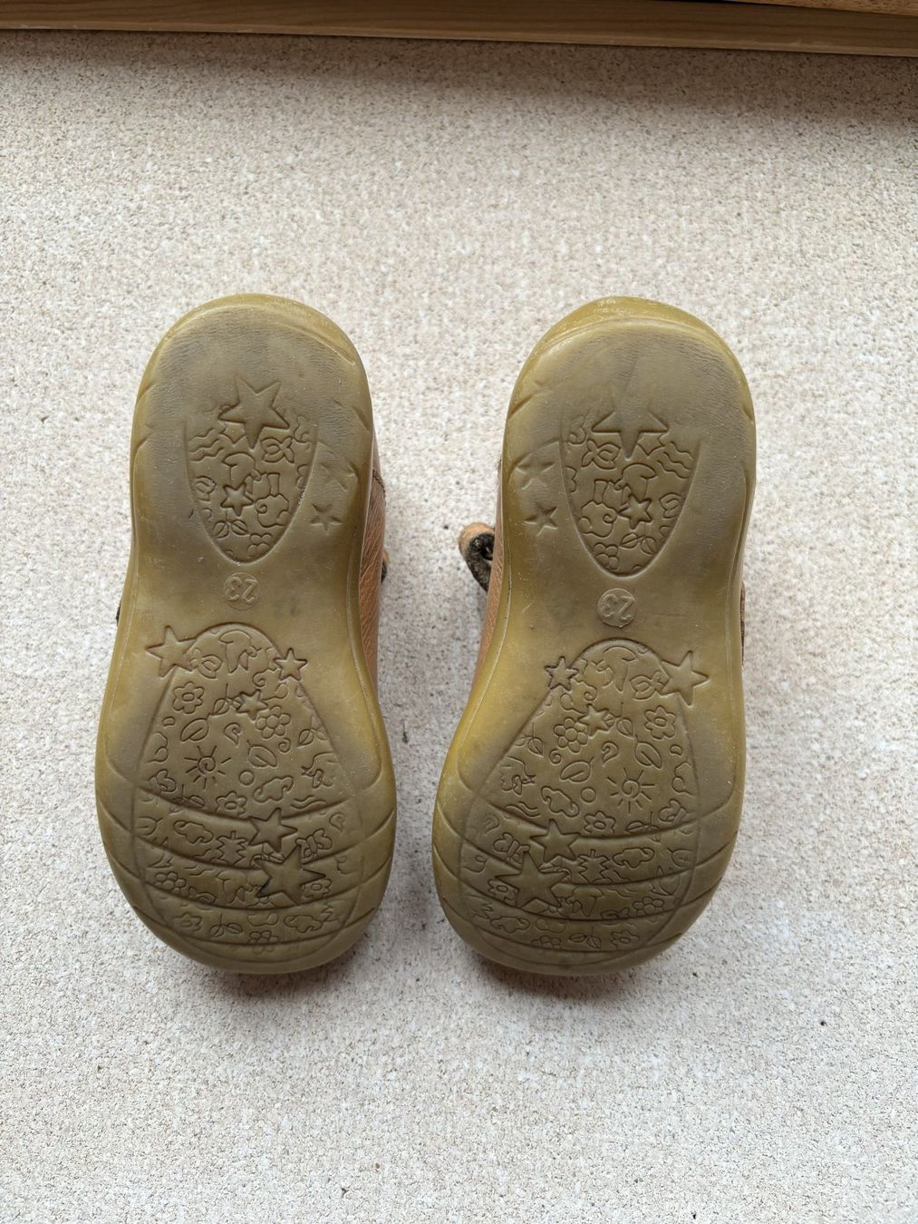 Bisgaard Scarpe per ragazze: Kinderschuhe Bisgaard Grösse 23 – Usato da Bern venduto da Maeuchterli 1