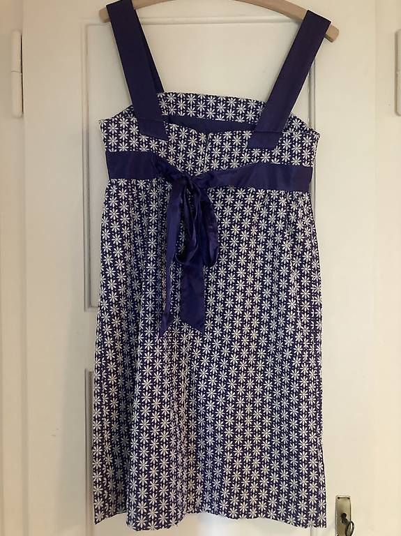 Kleider: Tara Jarmon Cocktailkleid – Gebraucht aus Zürich von ElineK 1