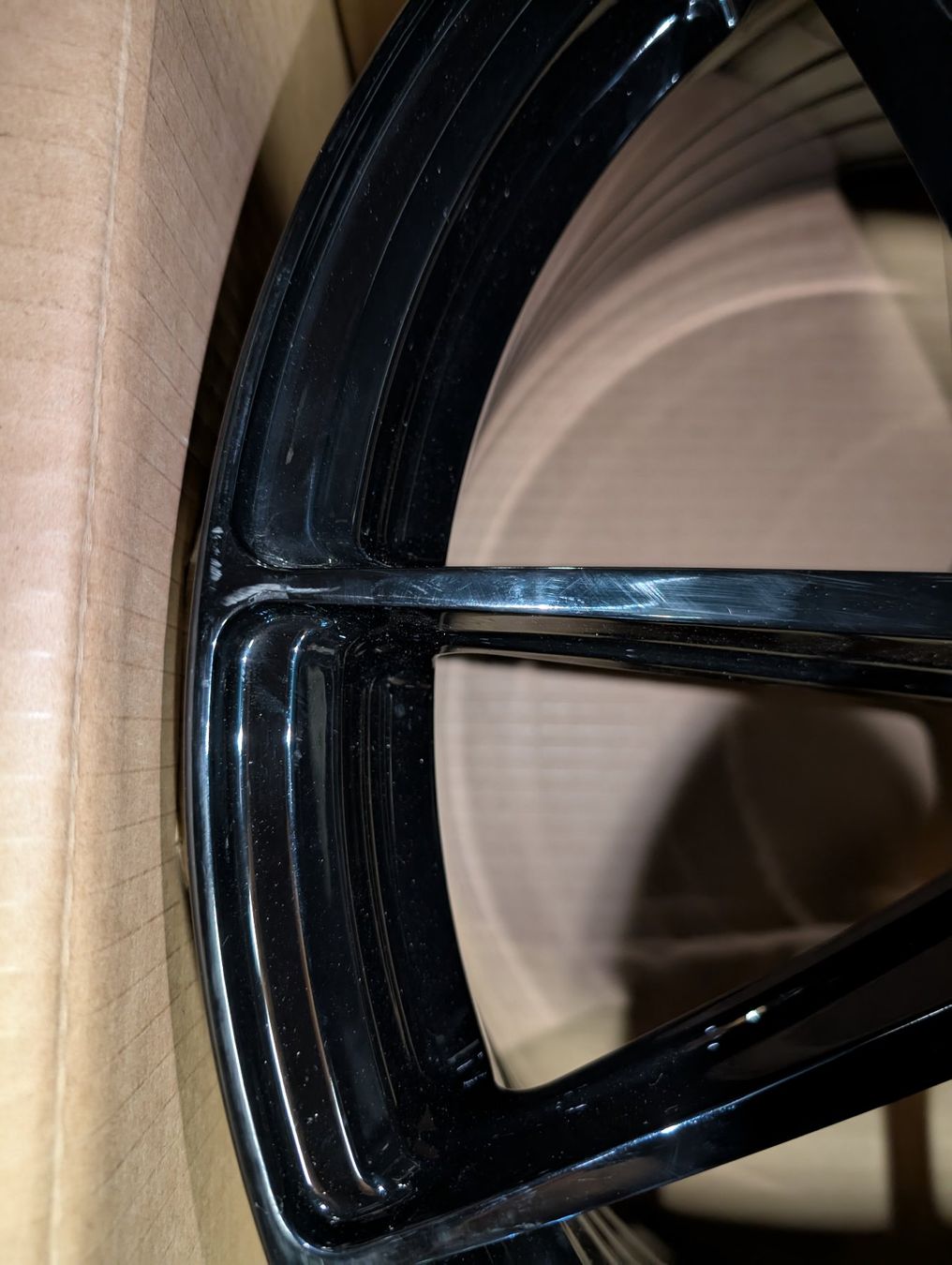 Aversus Cerchioni: 1 Aversus Felge VW Scirocco – Usato da Siebnen venduto da Auto007 2