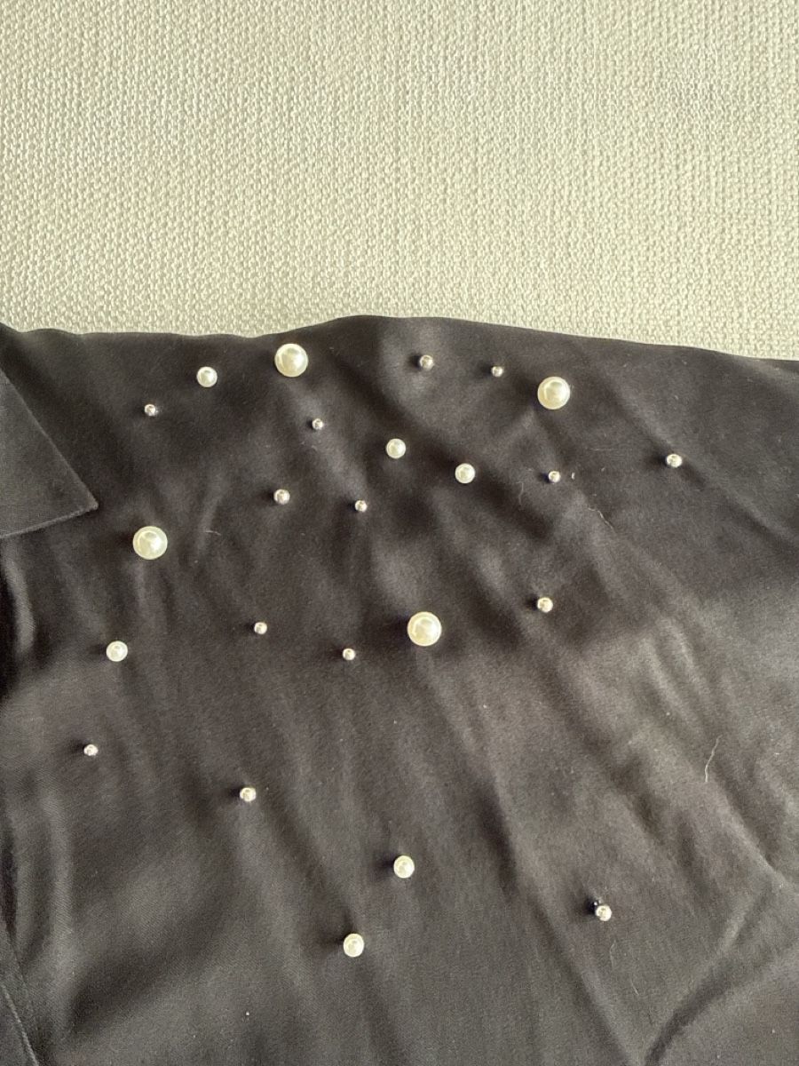 Zara Camicette: Zara Basic Hemd schwarz mit Perlen Grösse S gebraucht – Usato da Kreuzlingen venduto da gappsha 3