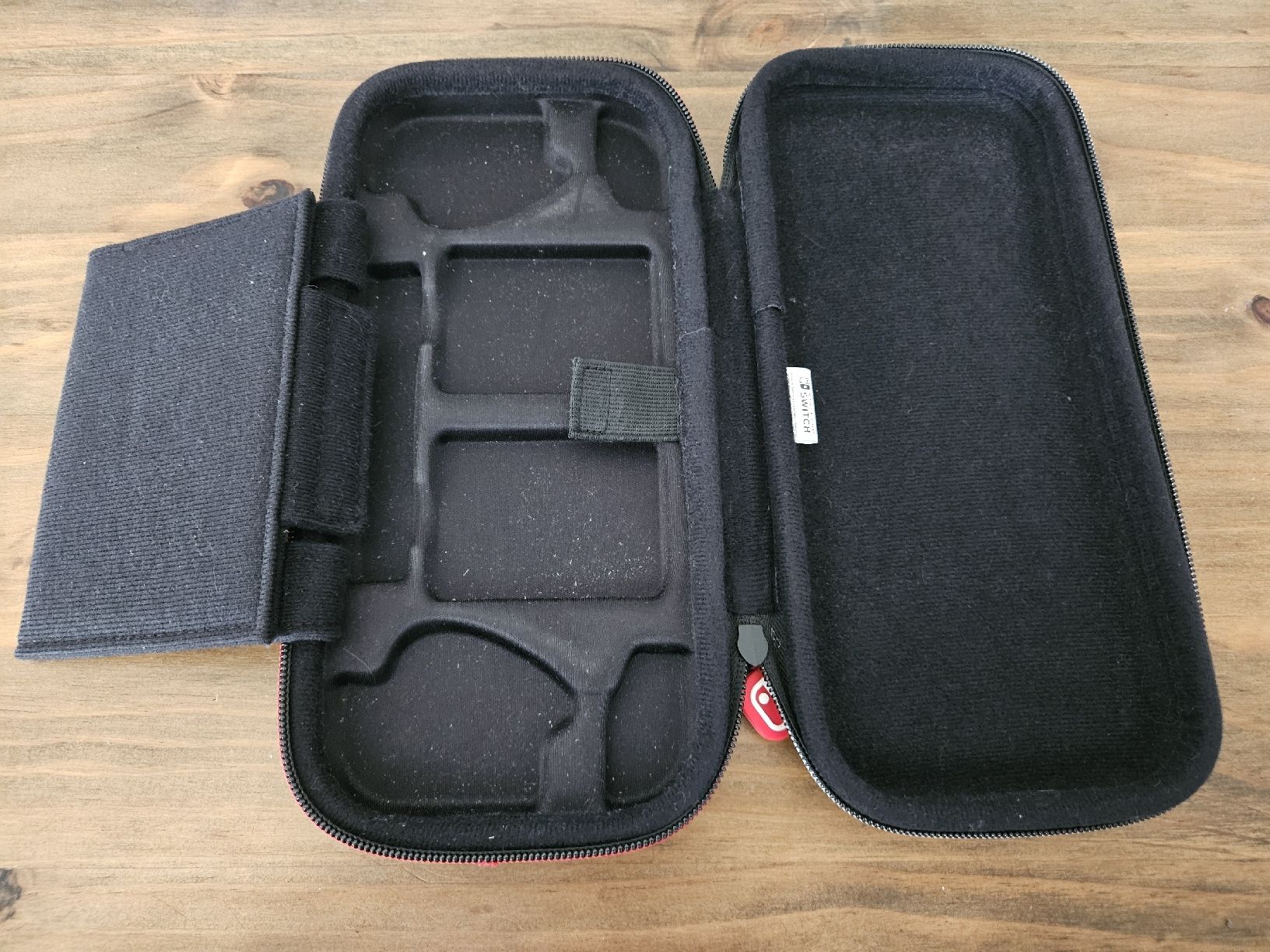 Nintendo Schutzhüllen: Étui de transport Nintendo Switch - Comme neuf !!! – Gebraucht aus Delémont von bor_glm7 3