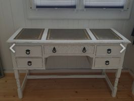 Scrivania vintage chic con piano in pelle - affare!