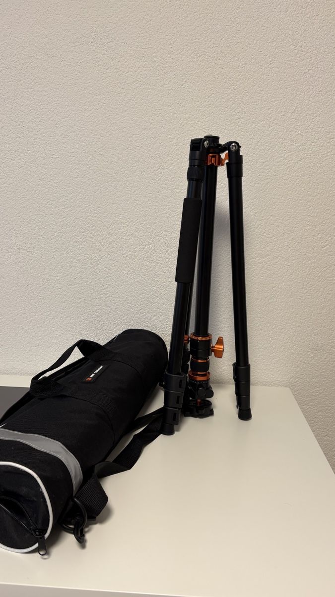 Treppiedi & Teste: Tripod K&F – Nuovo e nell'imballaggio originale da Emmenbrücke venduto da edm_87nn