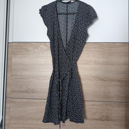 Brandy Melville Wrap Kleid Sommer Blumen Marine OneSize