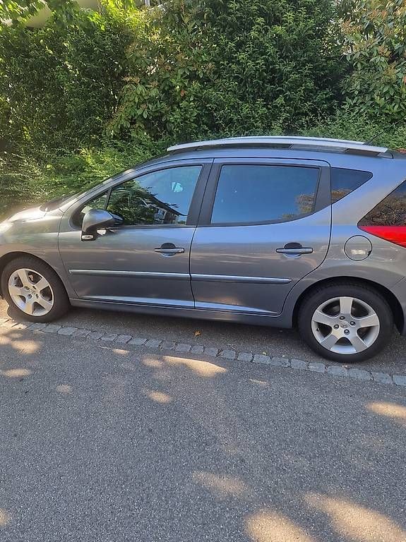 Automobili: 2011 Peugeot 207 – Usato da Diepoldsau venduto da abel18 2