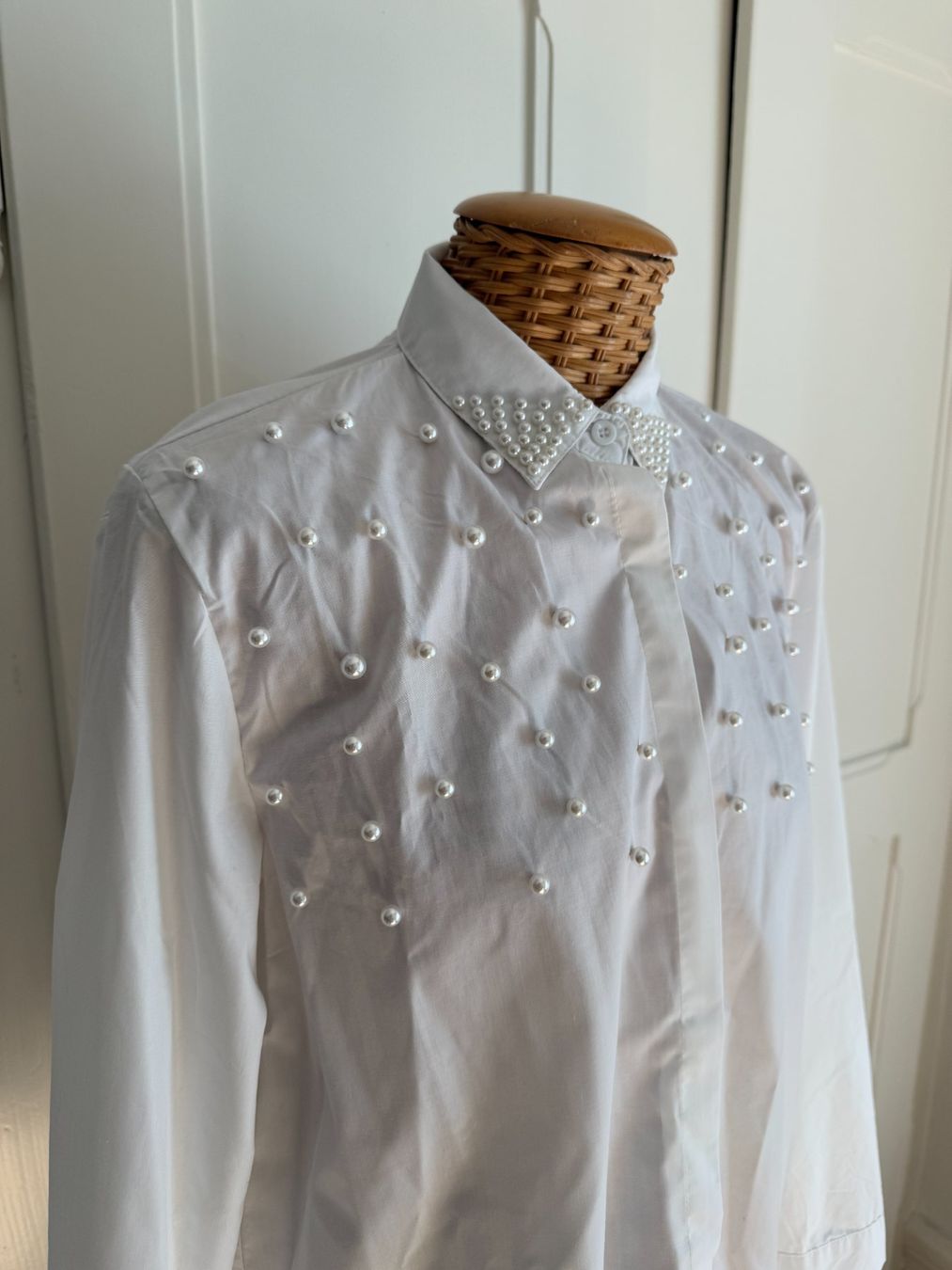 Chemisiers: Bluse weiss mit Perlen XL – D'occasion à Zürich par Diazaio 1