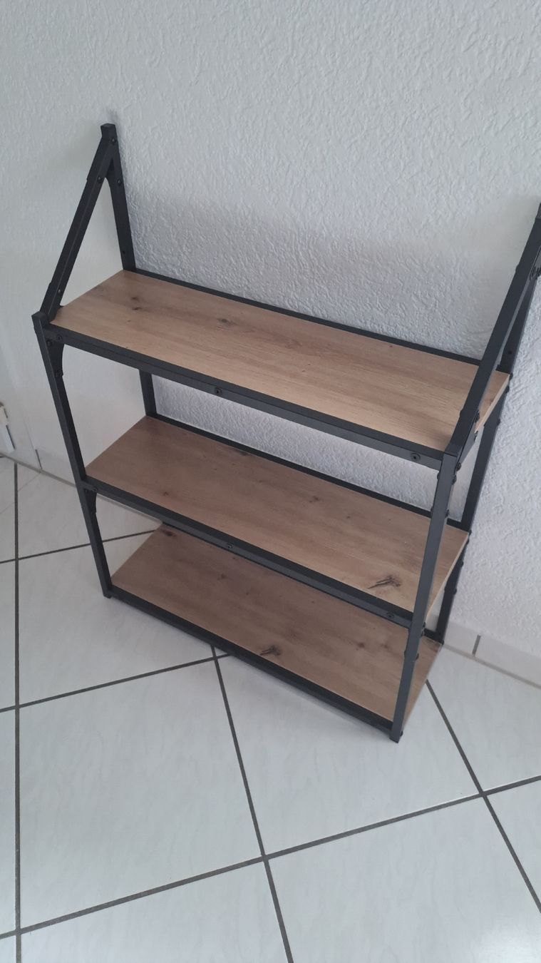 Scaffali: miniregal Metall Holz Optik  – Usato da Etziken venduto da kre_c6vd