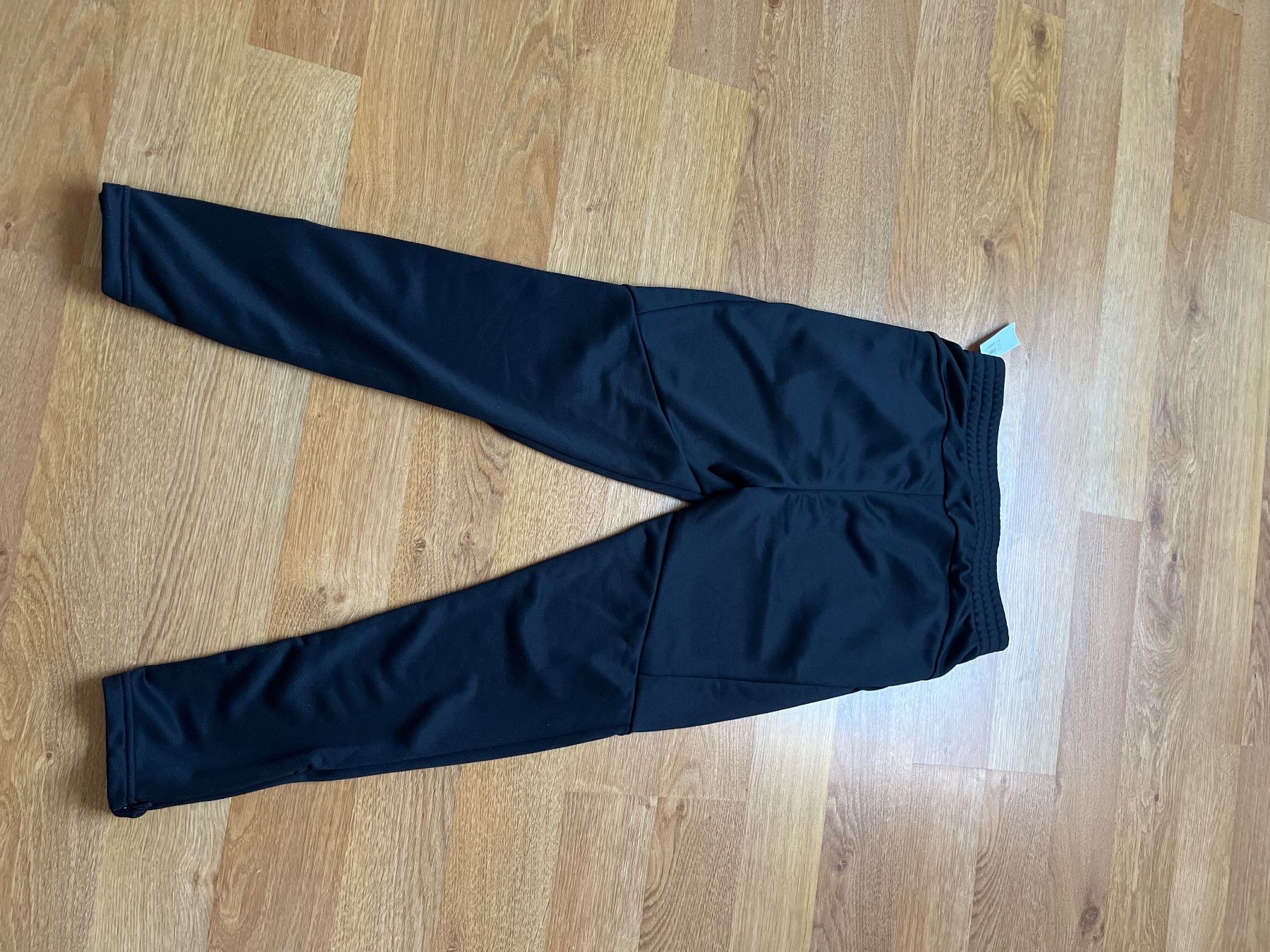 Adidas Lotti & Set di vestiti: Ensemble (Adidas et Old Navy) – Nuovo e nell'imballaggio originale da Genève venduto da fyshbird 7