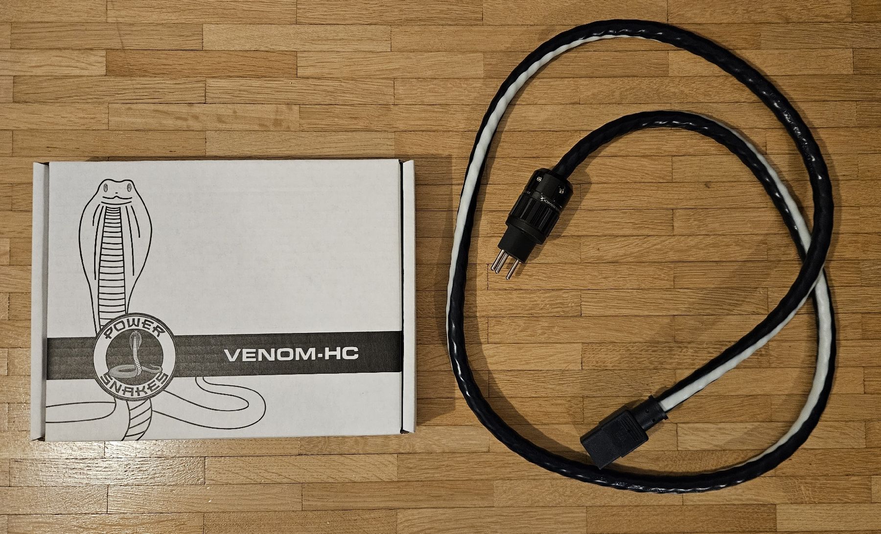 Cavi: Shunyata Venom HC, Schweizerstecker auf C19 – Nuovo e nell'imballaggio originale da Schliern b. Köniz venduto da FMB123