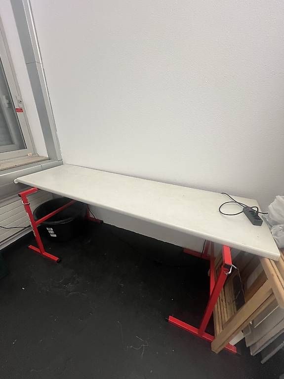 Tavoli: Tischplatte Weiss schmal – Usato da Zürich venduto da bekkabra 1