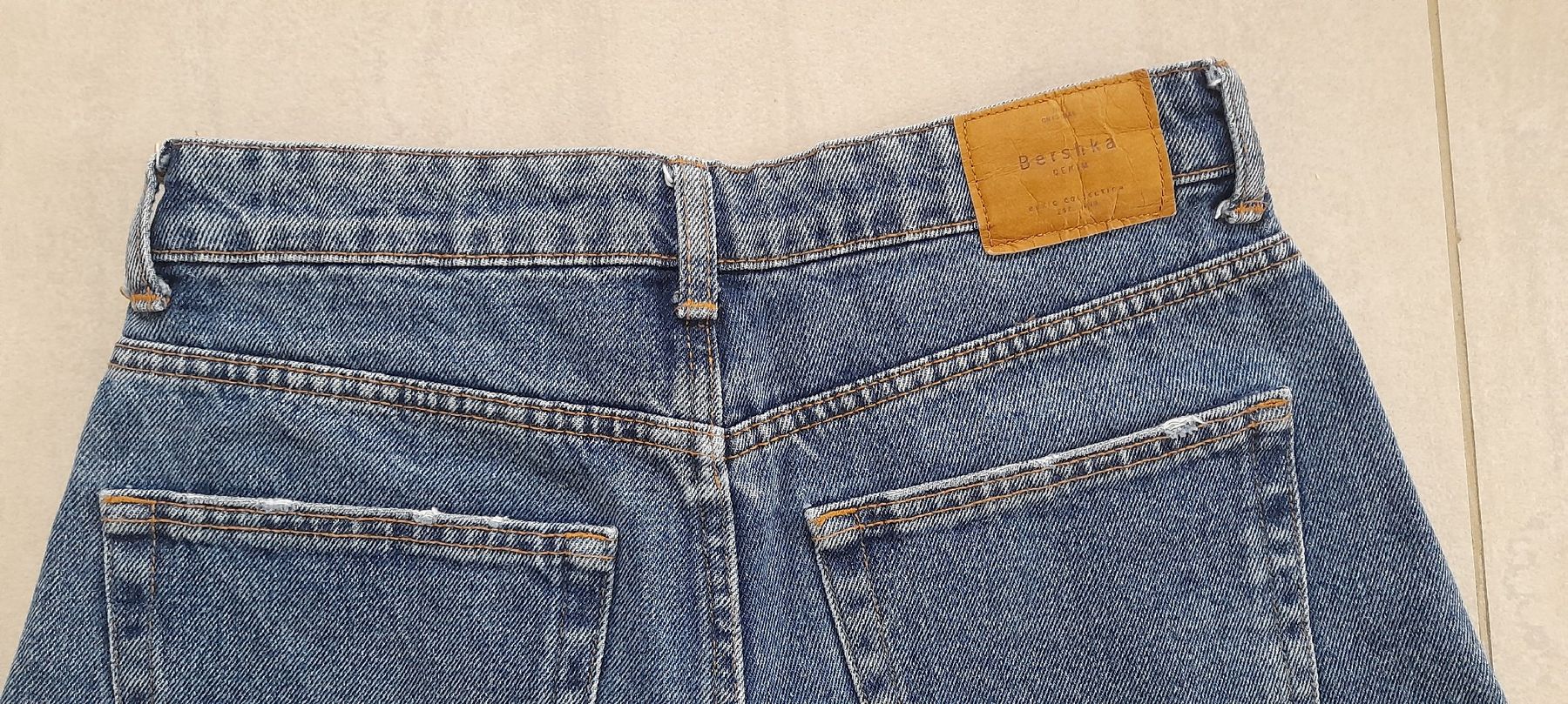 Bershka Pantaloni: Short jean Bershka 36 – Nuovo (secondo la descrizione) da ERLINSBACH venduto da doudouce 4