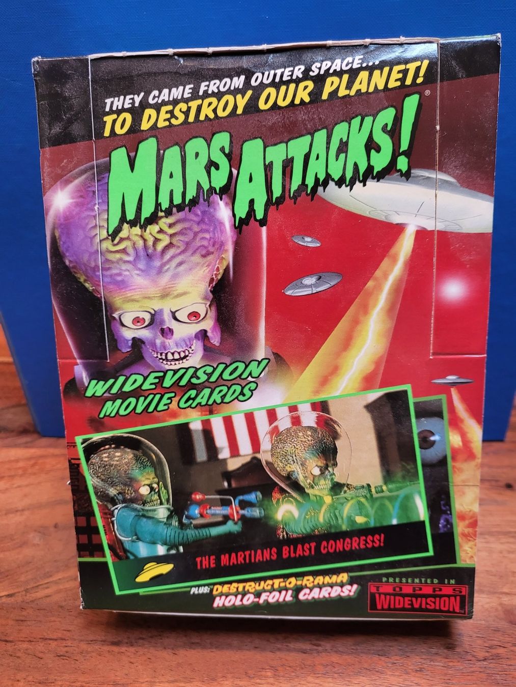 Sammelbilder & Trading cards: TRADING CARDS MARS ATTACKS – Neu und originalverpackt aus Schönenberg ZH von
