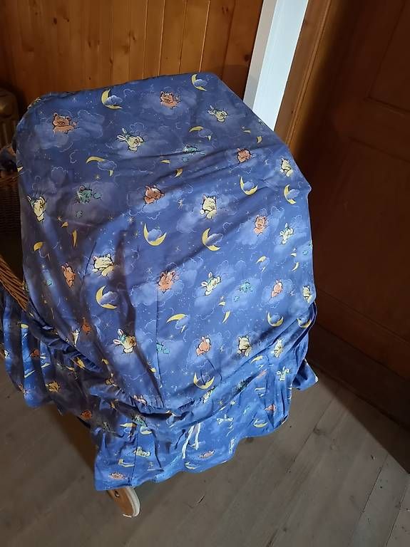 Wiegen & Stubenwagen: Antiker Baby Stubenwagen – Gebraucht aus Untersteckholz von Rocky_B 1