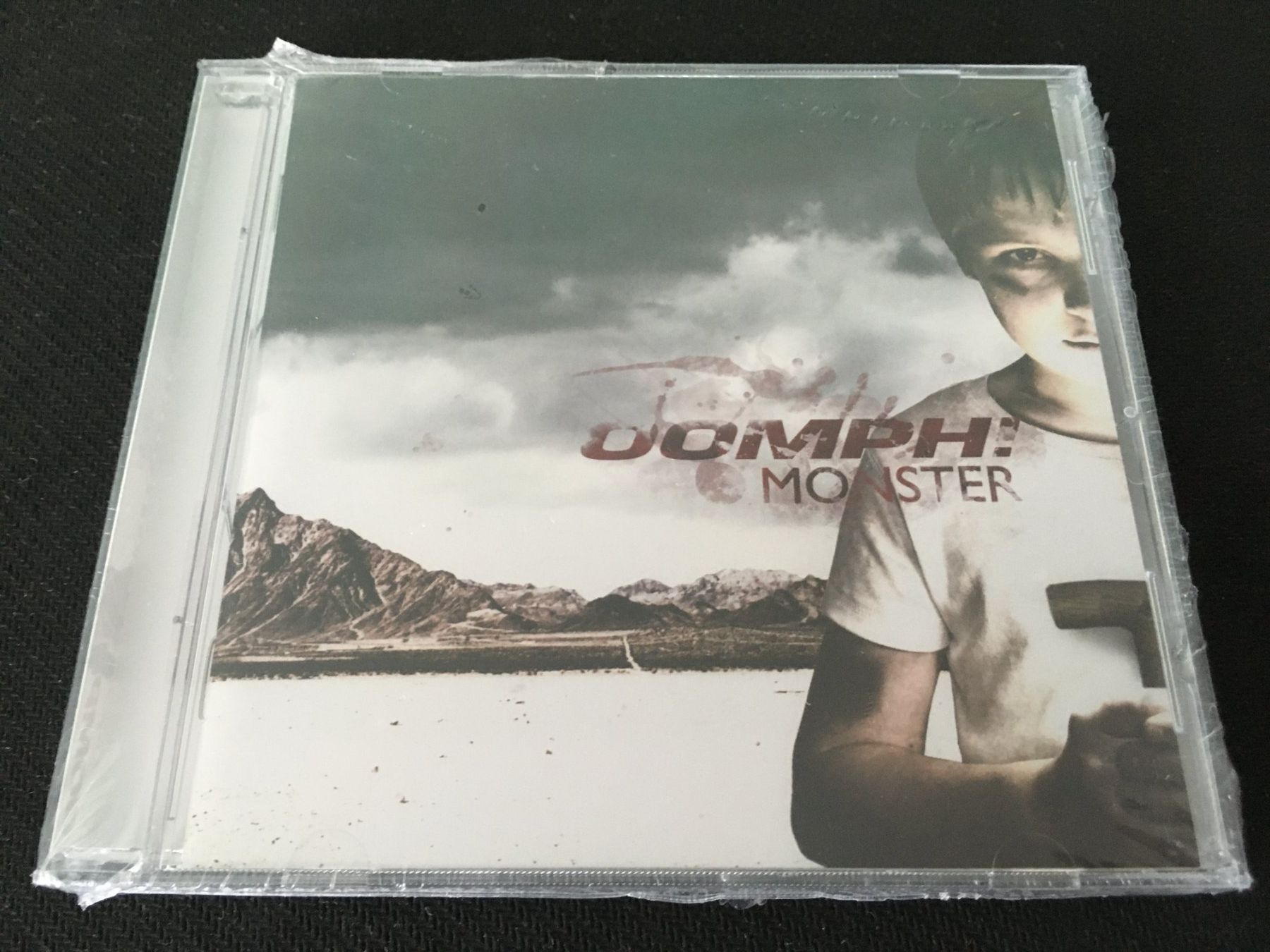 CD: Oomph! - Monster -CD- Neu/Sealed – Nuovo e nell'imballaggio originale da St.Gallen venduto da MedienJoe