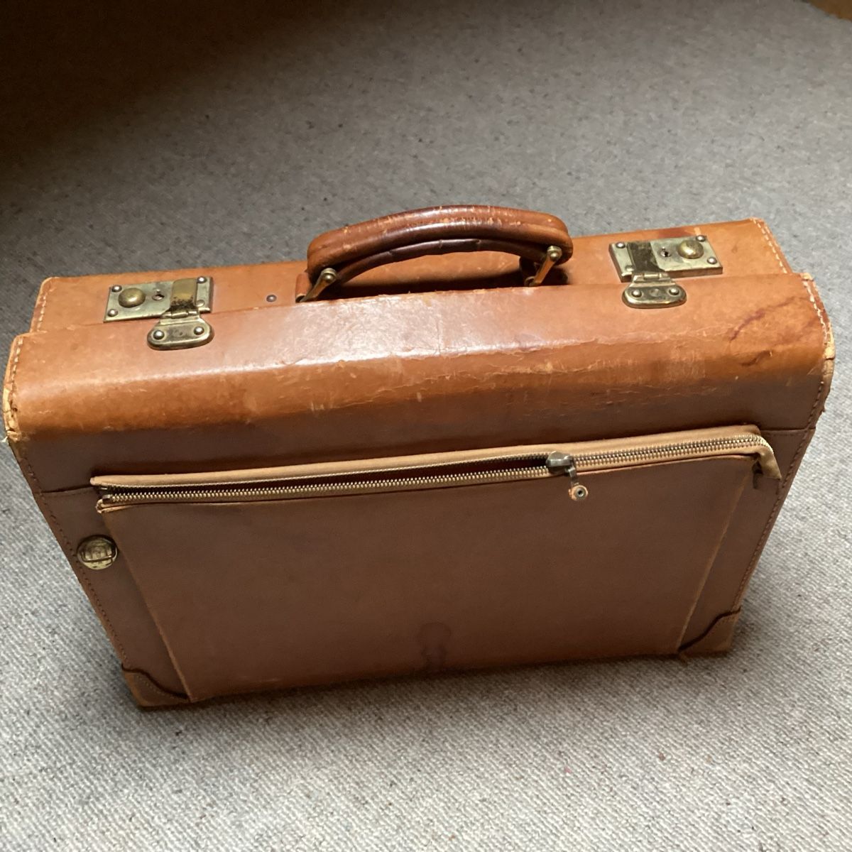 Valigie: Vintage Lederkoffer – Usato da Zürich venduto da Rockbyrd