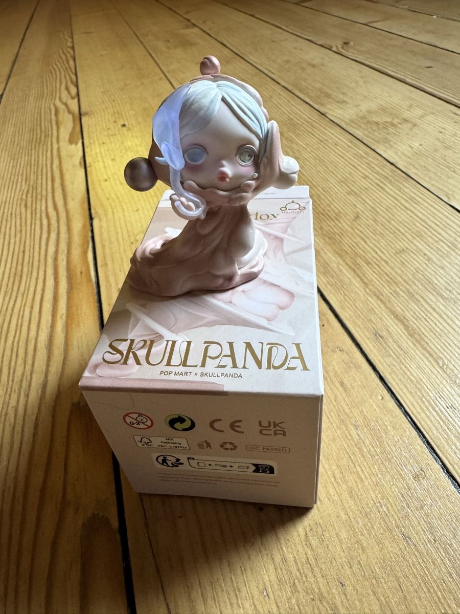 Pop Mart Figuren: Skullpanda Figur Original von Popmart – Gebraucht aus Gümligen von JCJewell 1