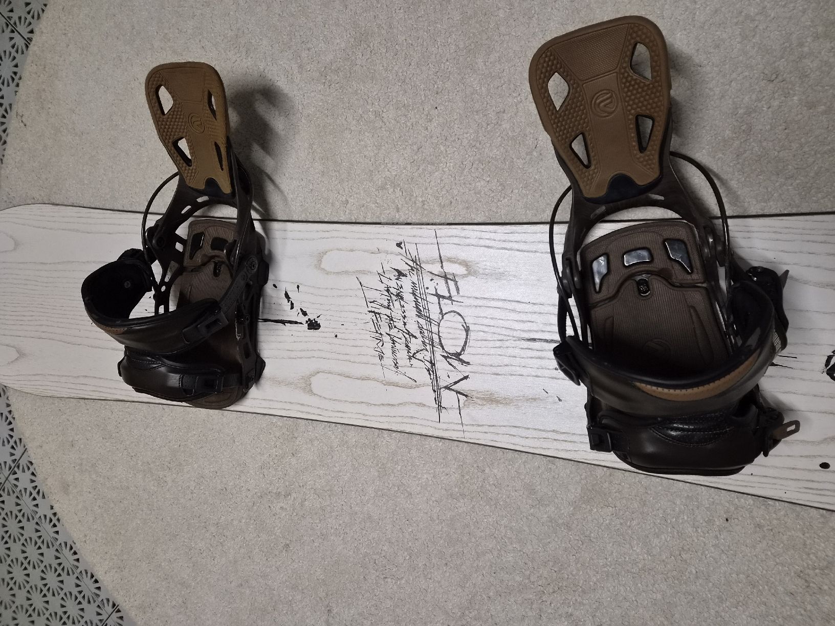 Board: Flow Snowboard mit Bindungen – Usato da Herzogenbuchsee venduto da Nitrocircus1512 1