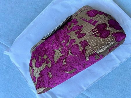 Elegante Damenhandtasche Huey Sy made in Malaysia