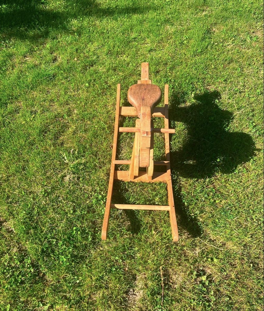 Articoli in legno: Schaukelpferd Holz antik restauriert geölt – Usato da Thun venduto da gehoerntes_veilchen 2