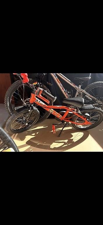 Vélos: Vélo enfant décathlon 16 pouces  – D'occasion à Val-d'Illiez par mar_75dz