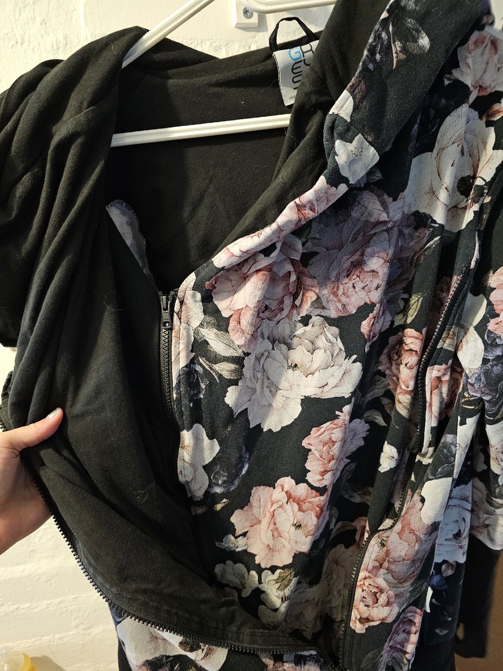 Maglioni & Felpe: Greyse Umstands-und Tragepulli – Usato da Hendschiken venduto da Nic_Sta 2